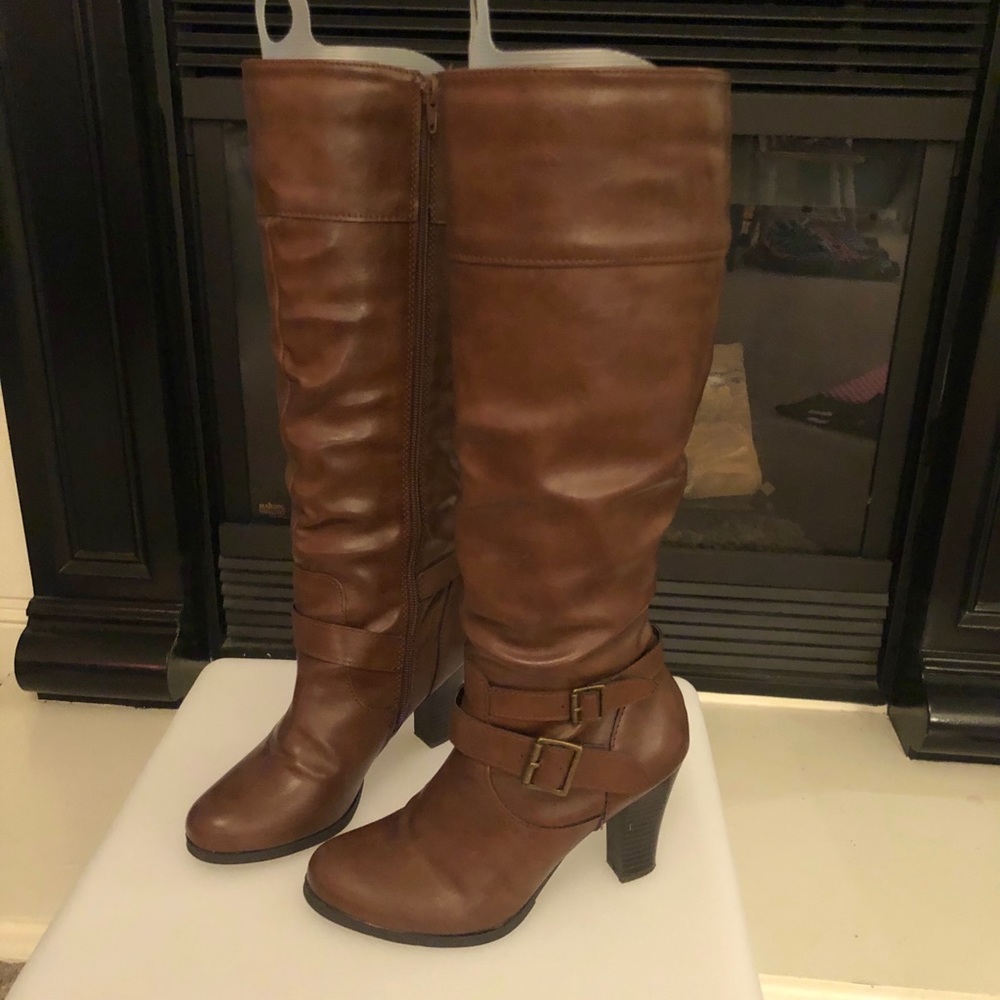 Brown boots